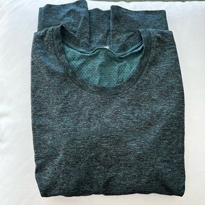 Lululemon swiftly relaxed short sleeve